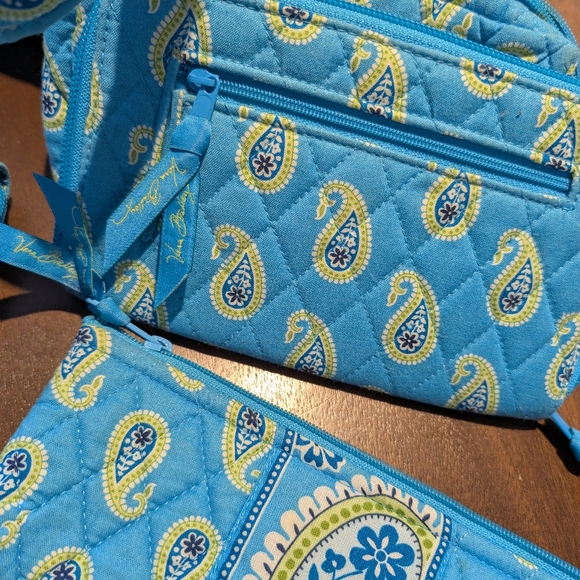 Vera Bradley beautiful set - Picture 10 of 11